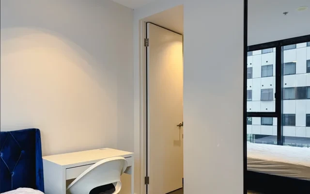 33 MacKenzie St 0