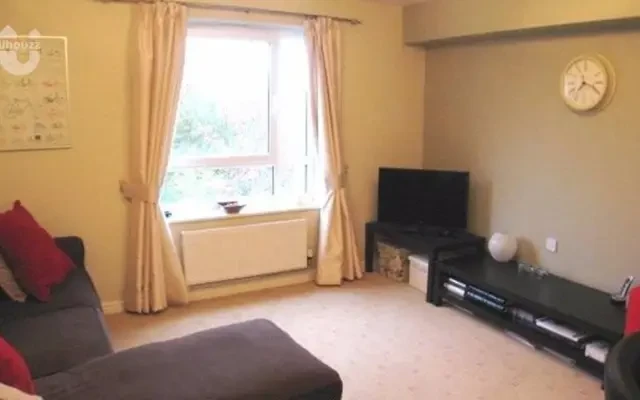 Comfort one bedroom apartment near Oxford House Co 1