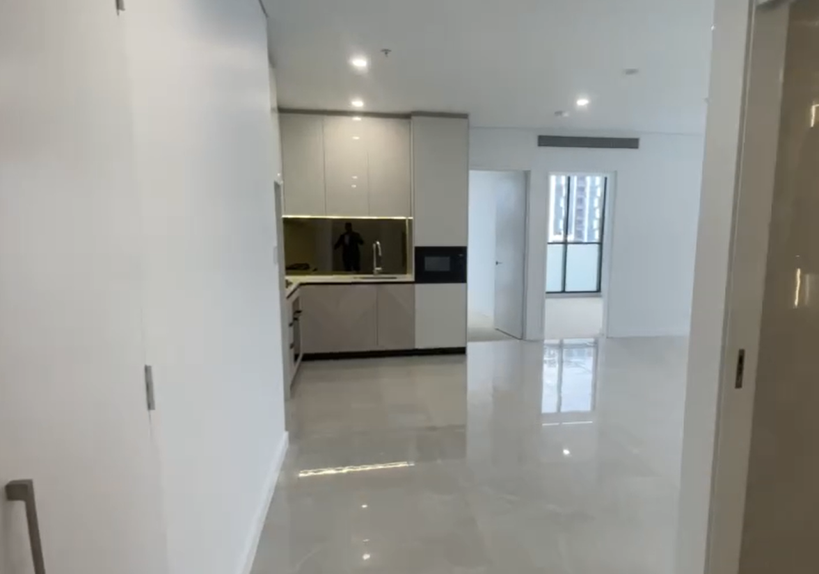 9 Studio Dr