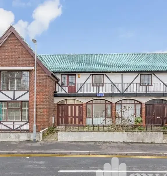 6 Bed Terraced HMO House