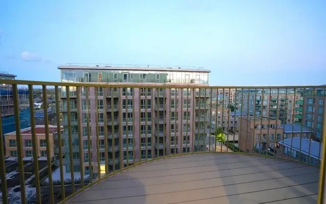 Astell Road 20433# 4