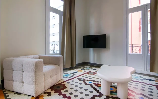 Charming 3-Bedroom Apartment in El Cabanyal P.4 2