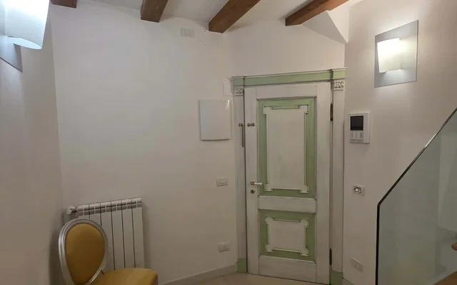 Apartment in Calle al Ponte de la Guerra, Venezia for 70 m² with 2 bedrooms 3