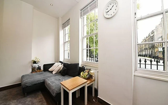 LH-151 Gray's Inn Road - London student accommodation