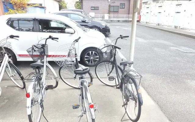 レオパレスひまわり 4