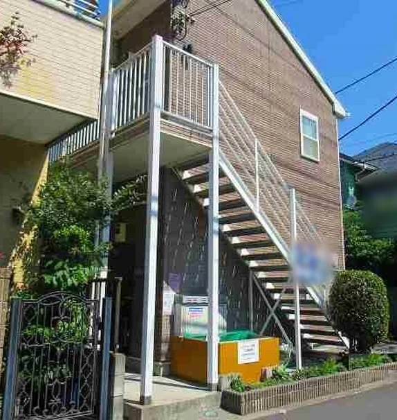 レオパレスフォーブル三茶