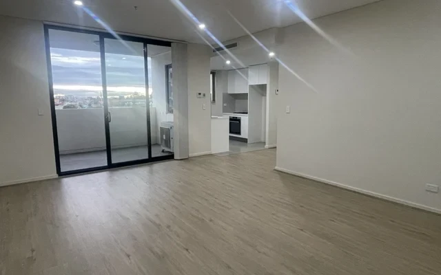 8 Burwood Rd 1