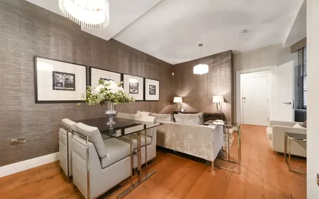 Exchange Court Covent Garden WC2R 0