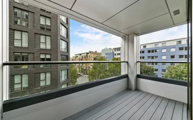Deacon Street 12579# 4