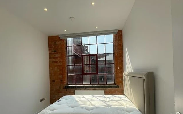 HL-34 Vittoria Street 0
