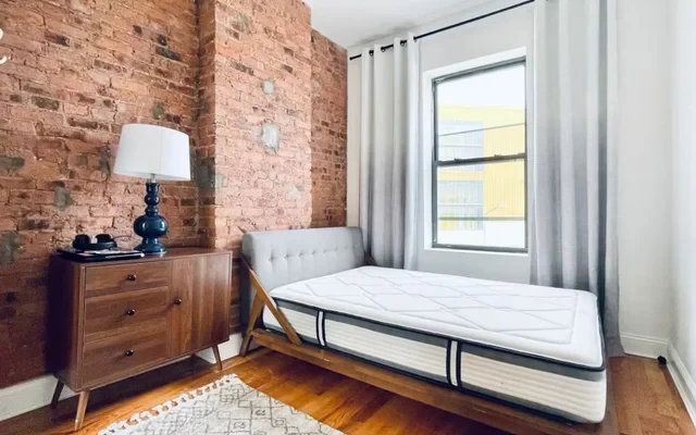 56-50 Myrtle Avenue, New York 2