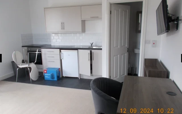 62ALMA road,BS8 2DJ 1