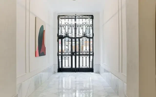 Snug 1-bedroom flat near the Passeig de Gràcia metro 4