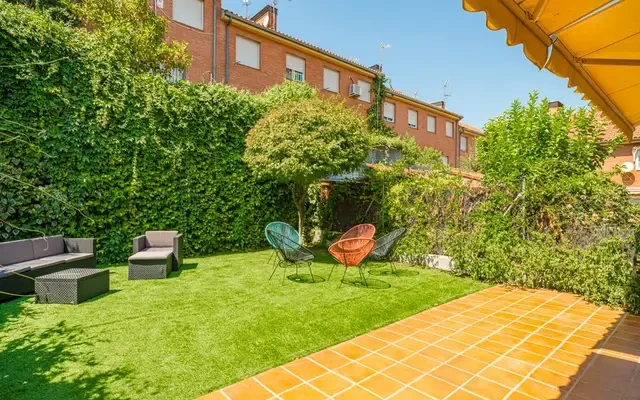 apartment near Calle Villaamil 0
