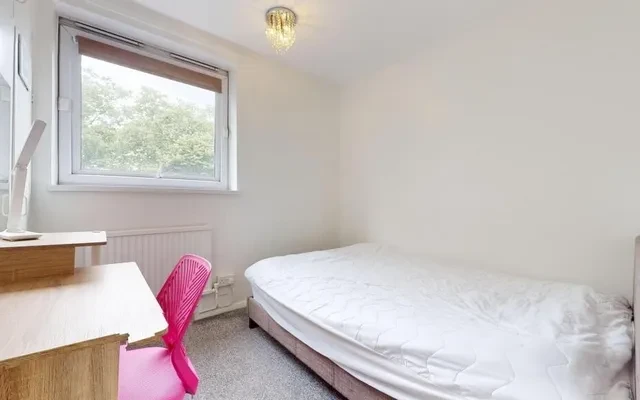 LH-Cuthbert House - London student accommodation