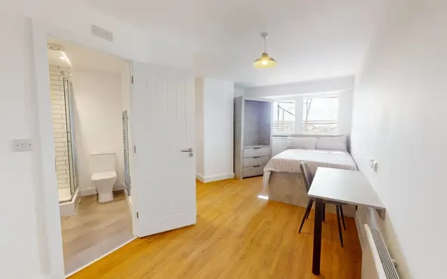 2 Lemyngton Street 1