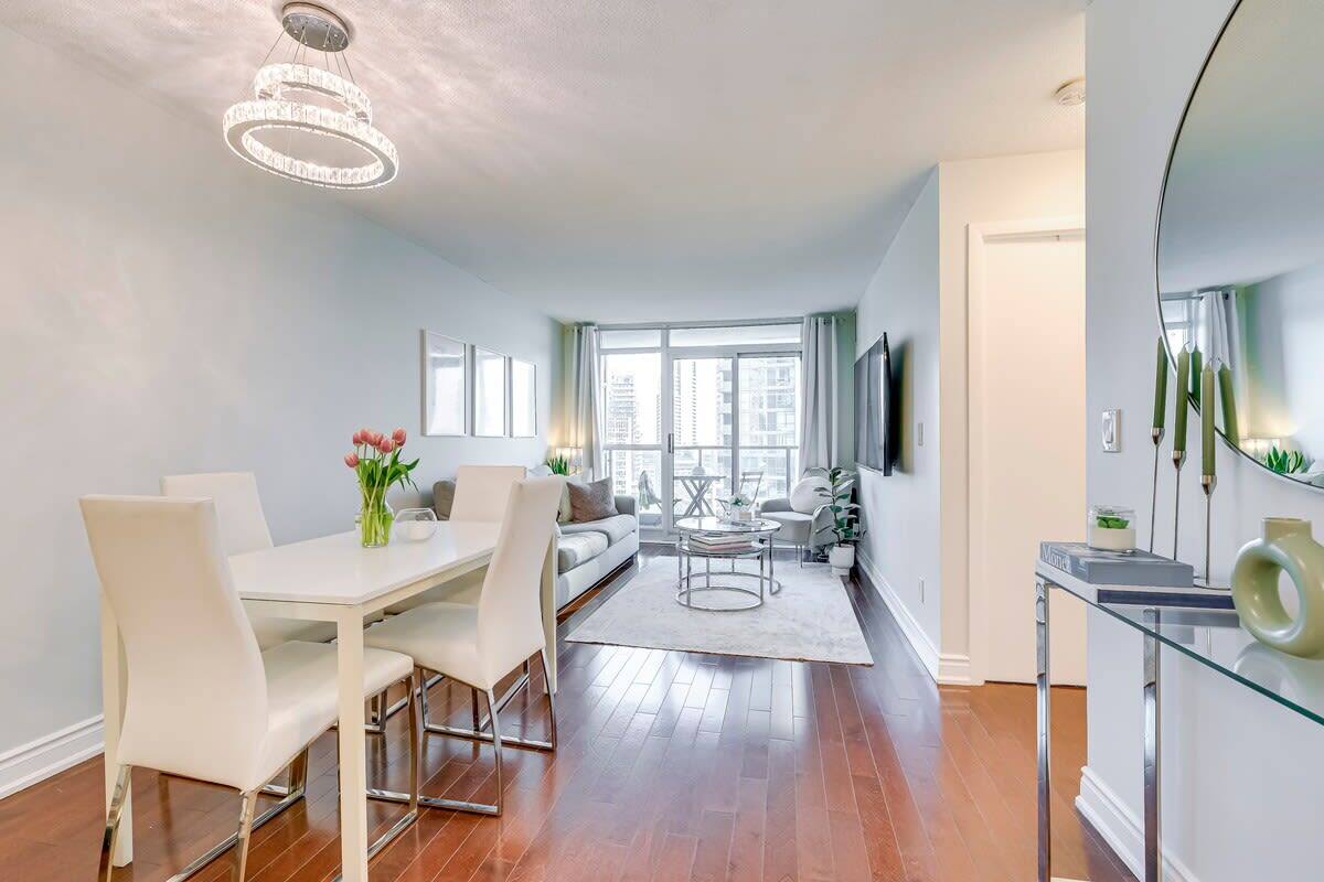 219 fort york blvd 3