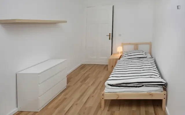 Splendid single bedroom in Kreuzberg 2