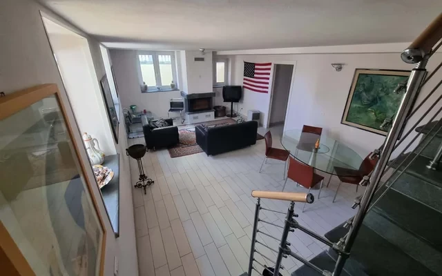 Apartment in Via Venezuela, Camaiore for 180 m² with 3 bedrooms 4