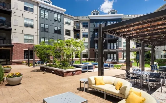 Avalon Maplewood 4