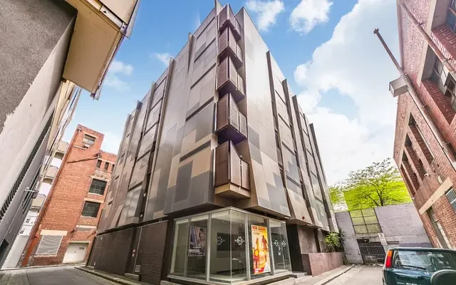 24 Barkly Place - Melbourne student accommodation