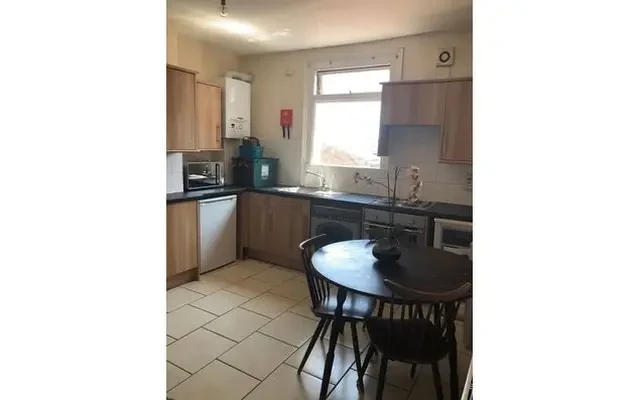 Gloucester Road Horfield, Bristol BS7 8TZ 0