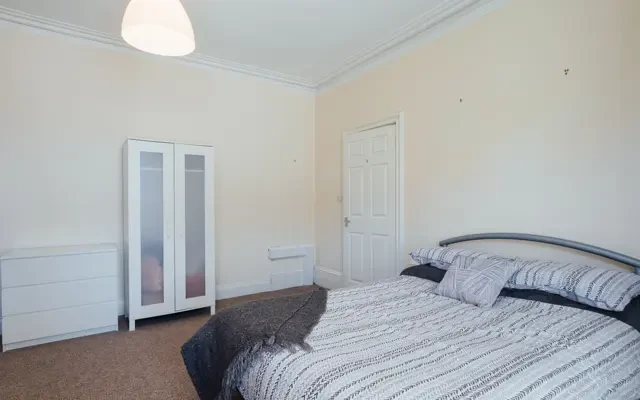 5, Forest Road, LE11 3NW 3