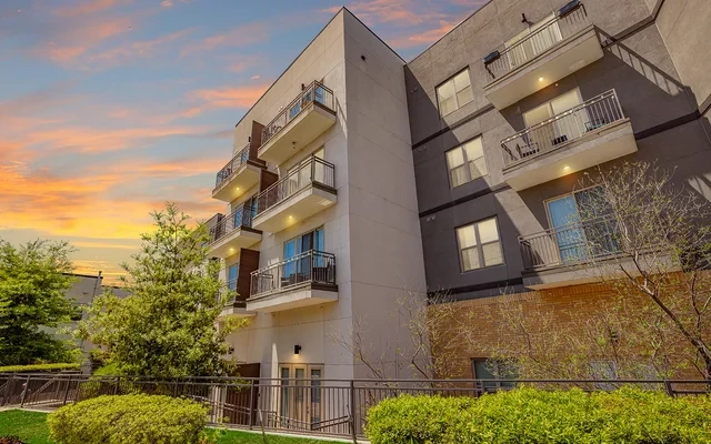 Rivera on Broadway Apartments 3
