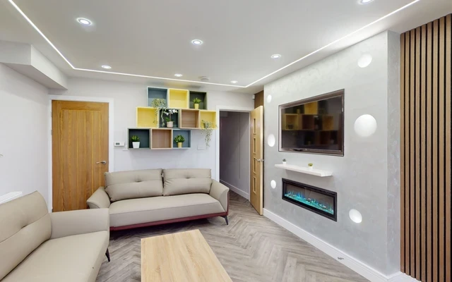 Shared Place·6B6B···47 Selly Hill 0