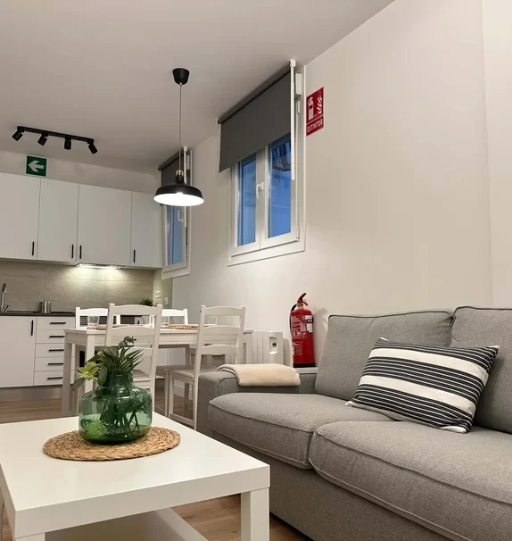 Calle de Sahagun, 14 (ONLY STUDENTS)