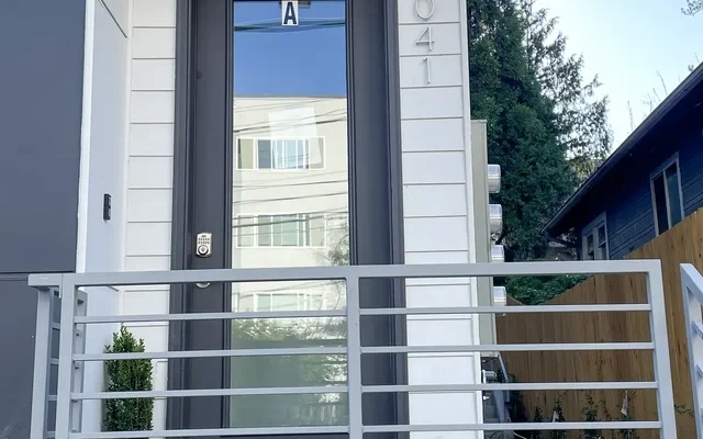 Iris Apartments 3