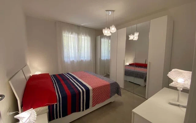 P 2° INT 11 Bilocale con terrazzo in via Piero Gobetti 3