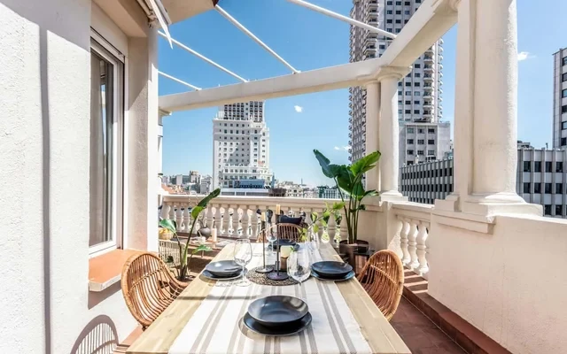 Kasai - 2 bedrooms and terrace in Malasana 2