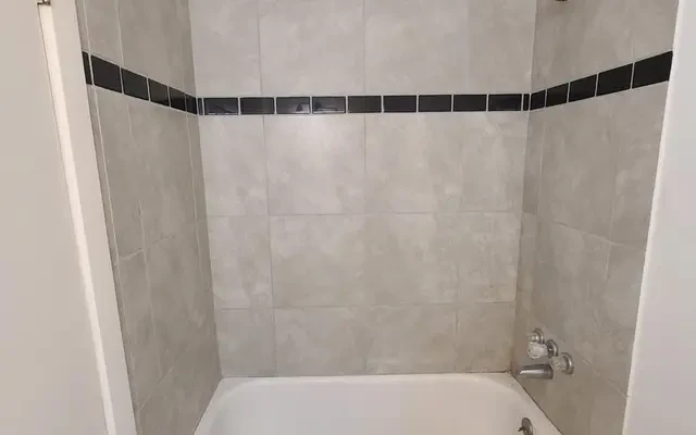 1408 Lincolnwood Drive, Urbana, IL 61802 3