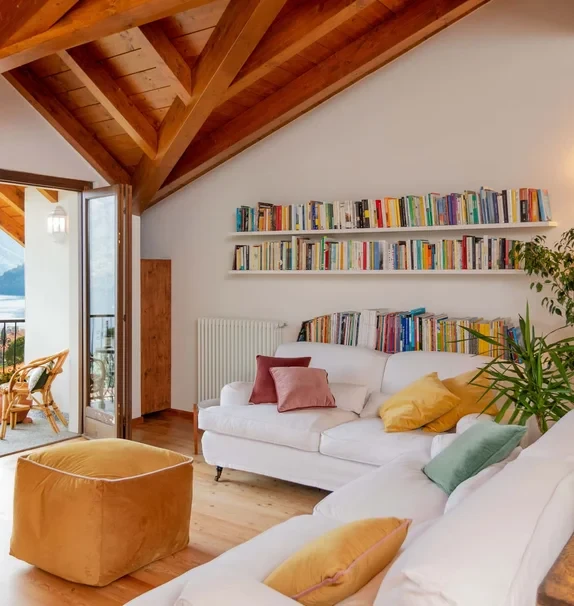 Lake Como, Cosy attic in Tremezzo - available in November - January