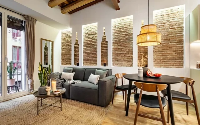 Faya - 1 bedroom and balcony in Gracia 1