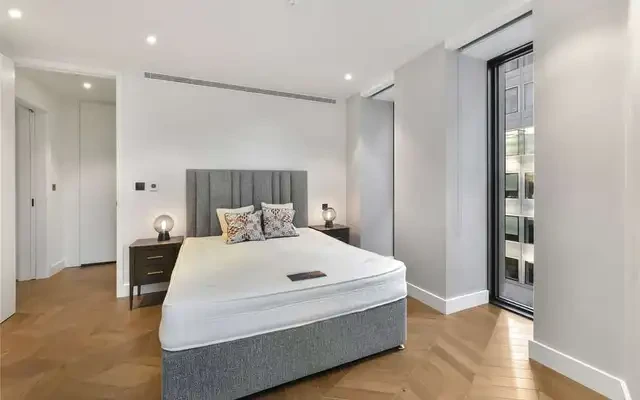 Newton Street 3