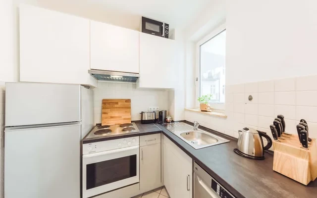 Perfekte 3-Zimmer-Wohnung in der Torstr. mit Balkon, Berlin 3