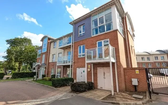 Pumphouse Crescent 21517# 0