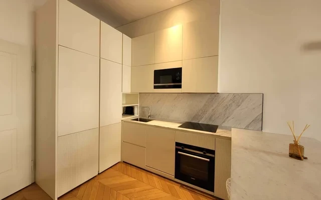 One-Bedroom Apartment | Via Quintino Sella | Sempione Area 1