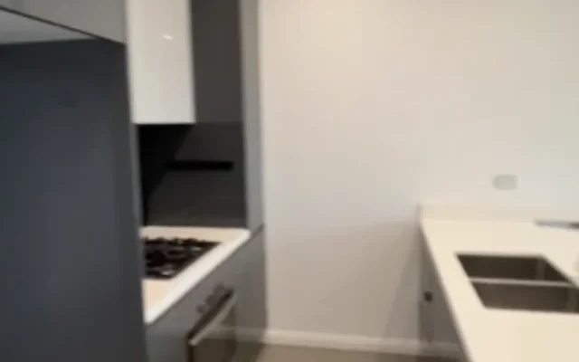 2 Studio Dr 0