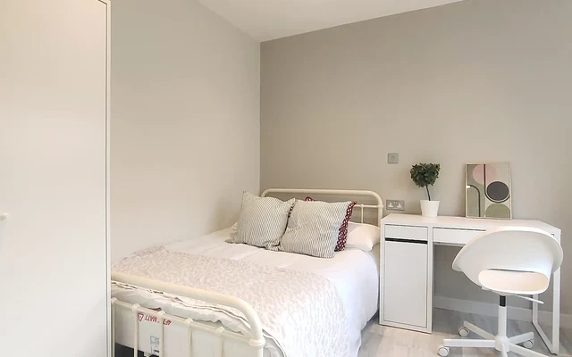 UM-YOHO Queen Mary 2 0