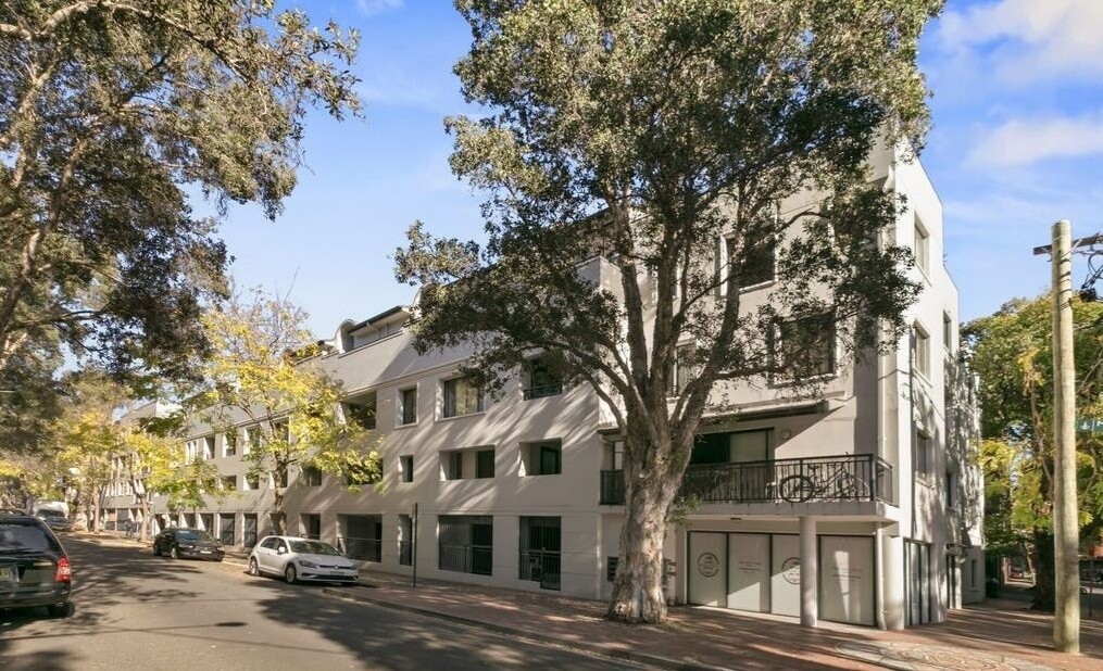 1 Pine Street