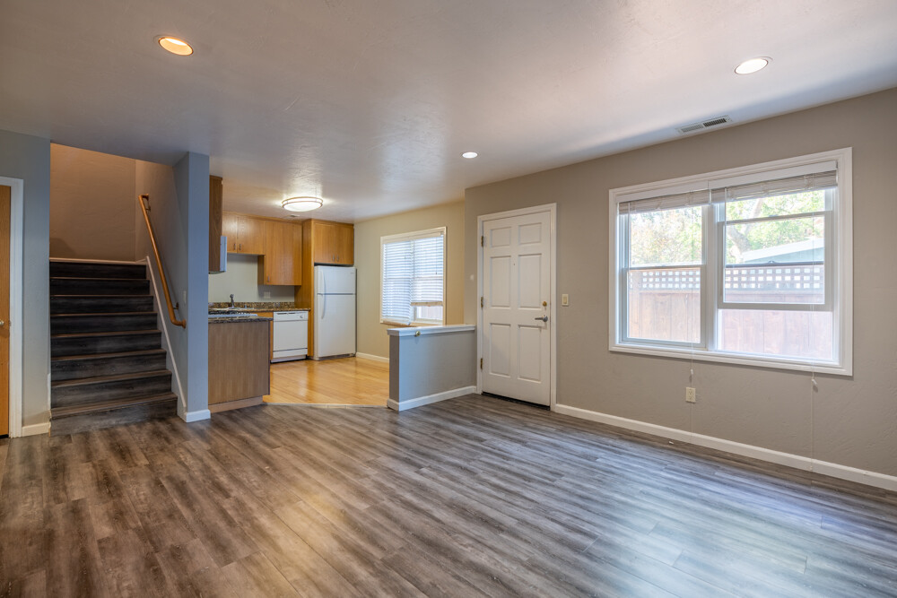 2620 Regent 2