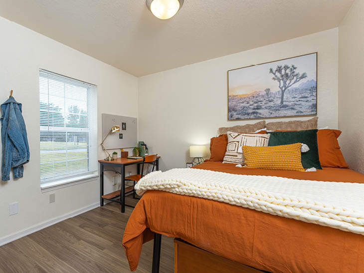 Jacob Heights 3 Bed - 2 Bath