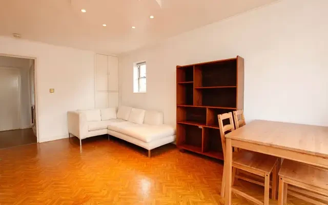 Collinson Walk, Southwark, SE1 3