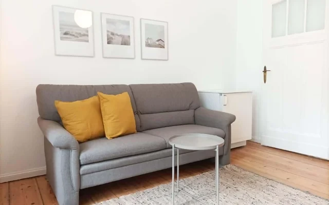 2 room flat in a perfect location in Kudamm 4