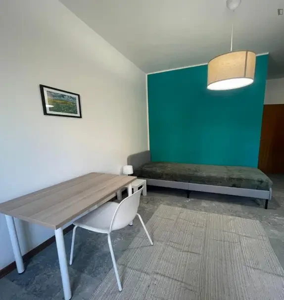 Bed in a twin bedroom in a 7-bedroom flat next to Università di Bologna