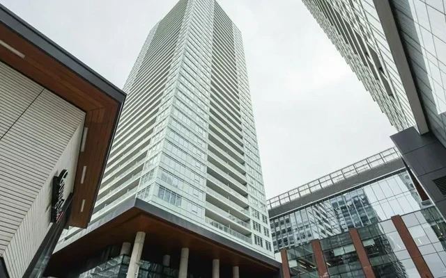 The LakeShore Condos 0