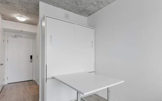 538 - 1900 Simcoe St N 1